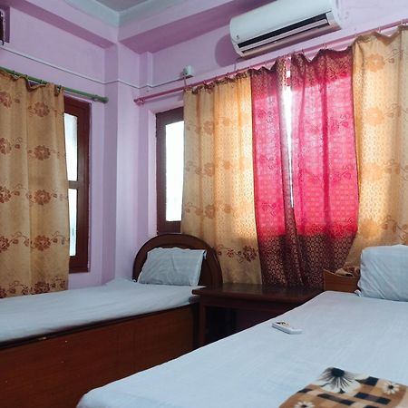 Darshan Namaste Hotel & Lodge Bhairāhawā エクステリア 写真
